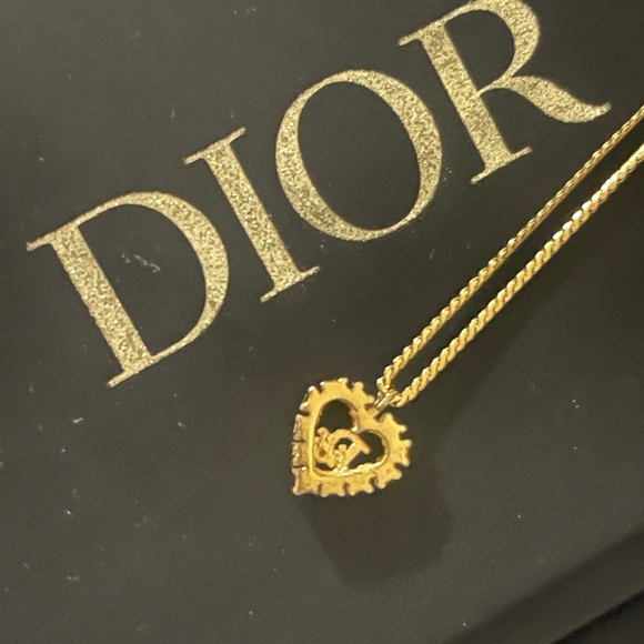 Preloved Christian Dior Heart Necklace - Picture 7 of 8